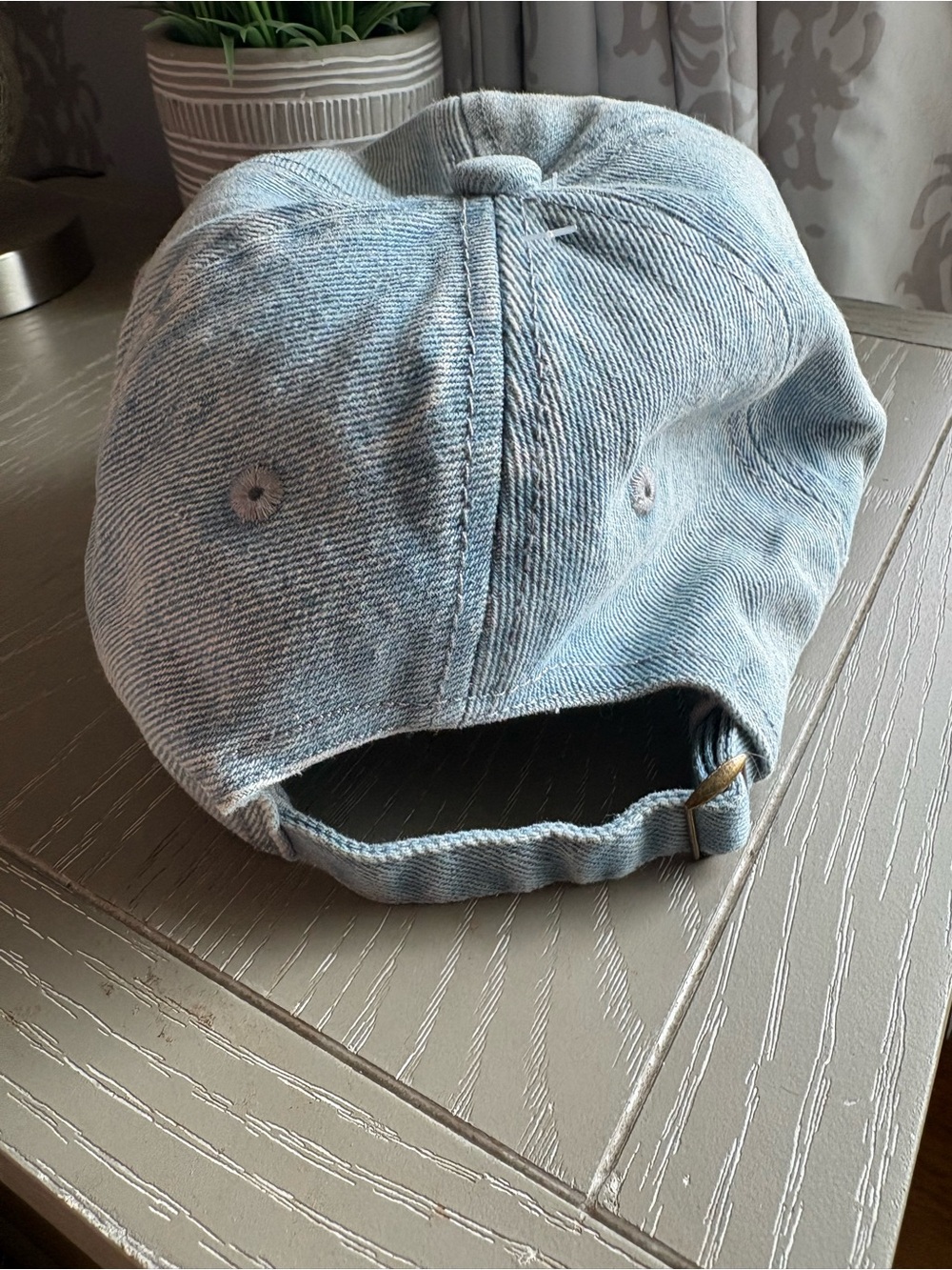 FASHION Light Blue Denim Baseball Cap with White Emblem - Picture 8 of 8